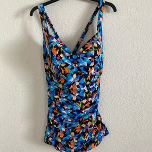 Torrid geometric multicolor tankkini bathing top size 2